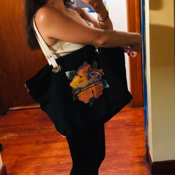 Guess Bedazzled Tropical Hawaii Tote PurseEveryday - Picture 7 of 8